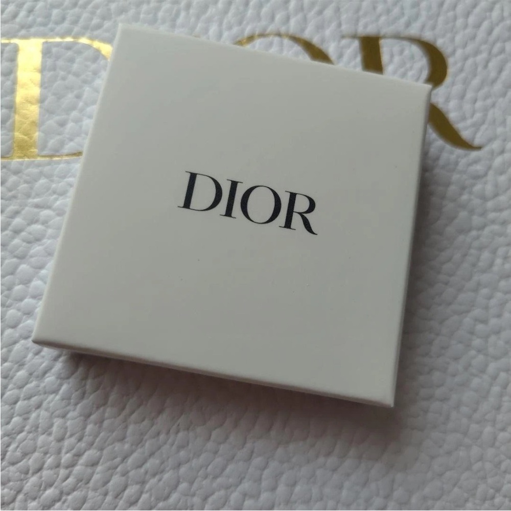 Dior Octobuddy Phone Accessory Exclusive GWP - Picture 3 of 4